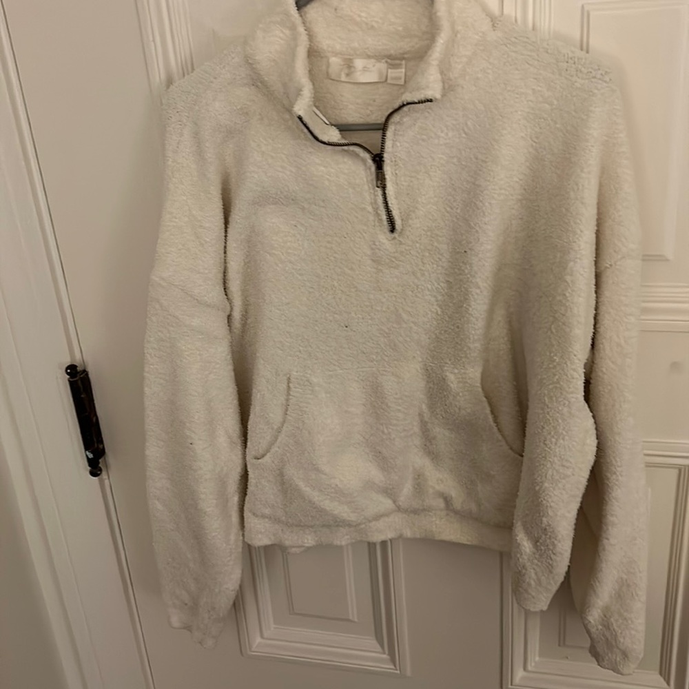 White Fleece Size Large